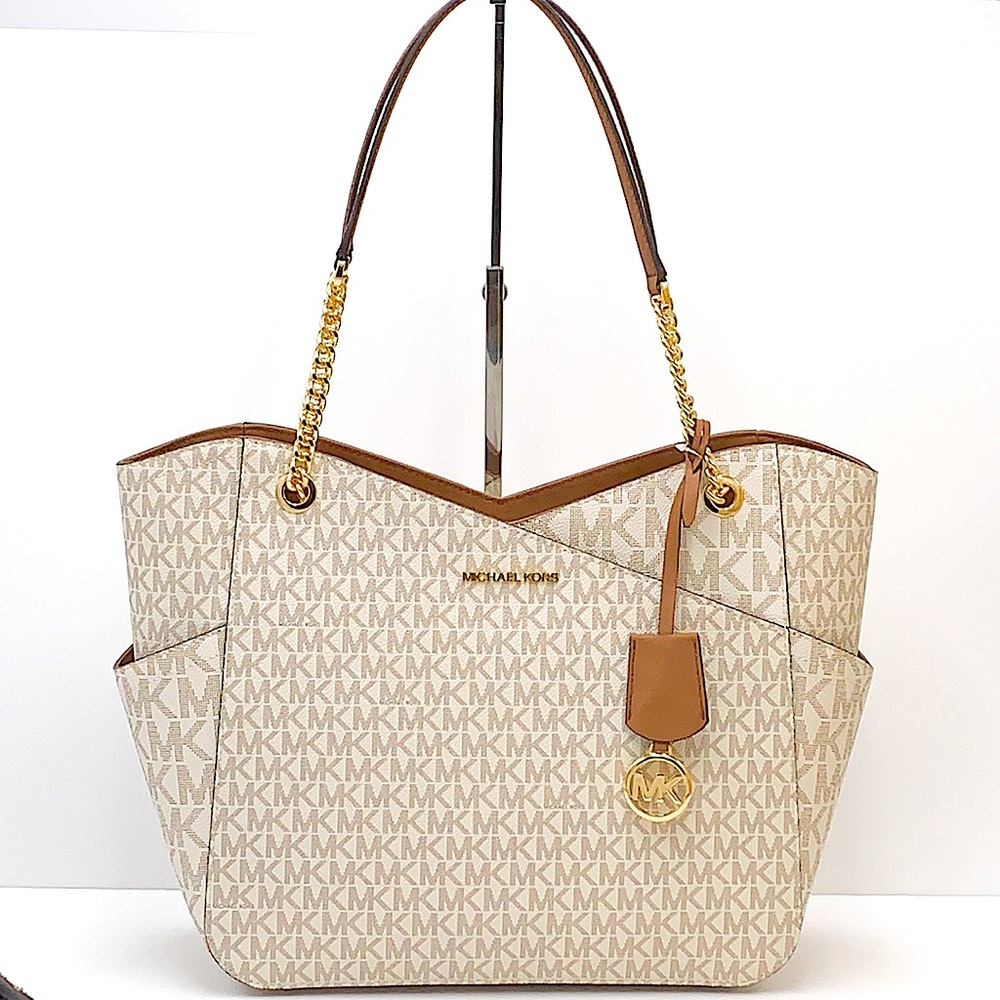 MICHAEL KORS LARGE X CHAIN SHOULDER TOTE VANILLA SIGNATURE
